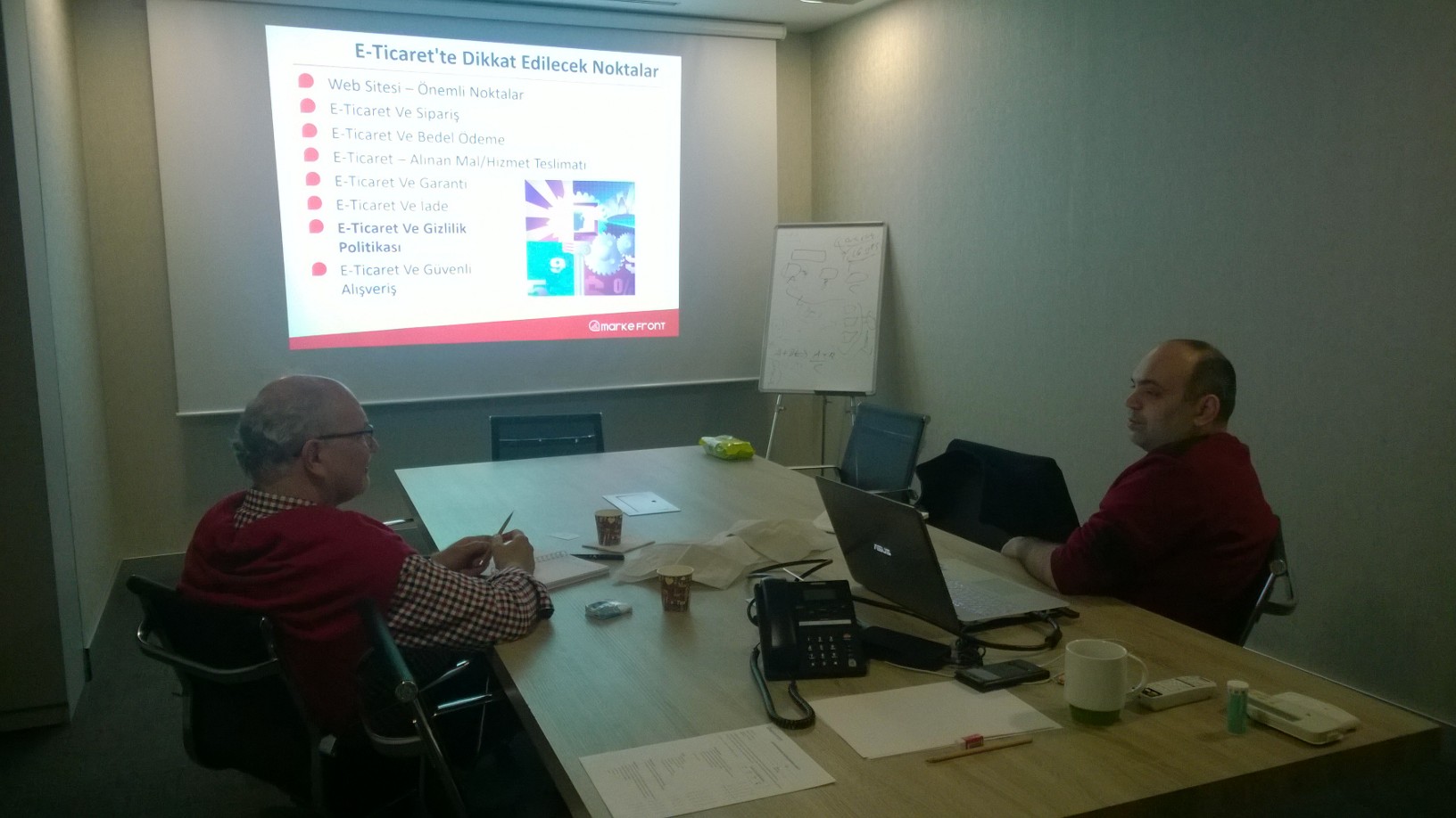 MarkeFront – E-ticaret’e Giriş ve E-ticaret’in Hukuksal Boyutu Eğitimi 30 Mayıs’ta Yapıldı